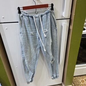 Indigo Rein Light Blue Distressed Jeans